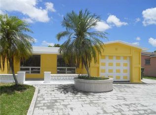 711 SW 64th Pkwy, Hollywood, FL 33023