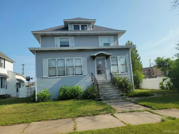 1114 1st Ave S, Escanaba, MI 49829