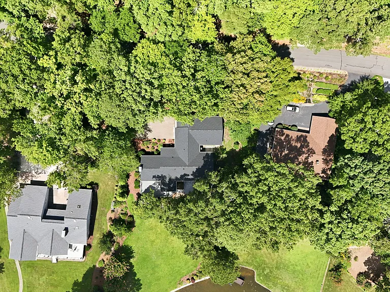 253 Lakeview Dr — Photo 24