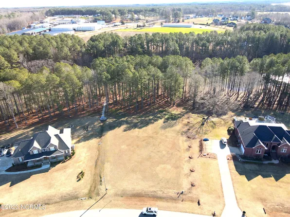 8601 Clearwater Drive, Sims, NC 27880