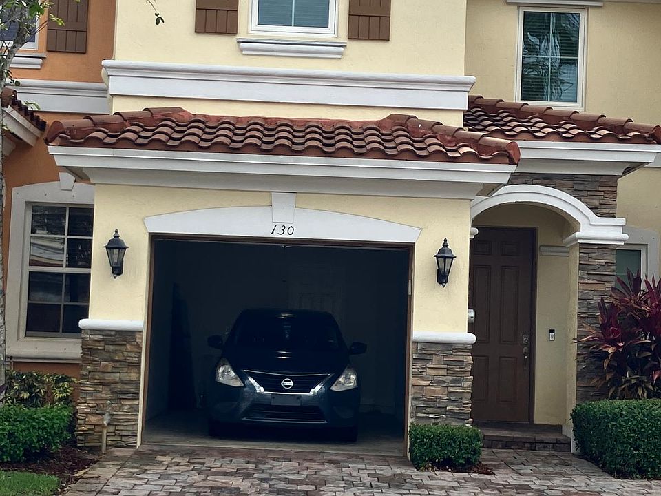 1st image of 130 Emerald Creek Way