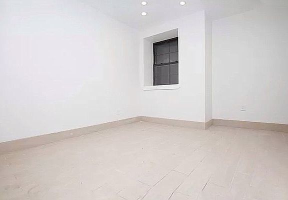 5th image of 1319 Bedford Ave