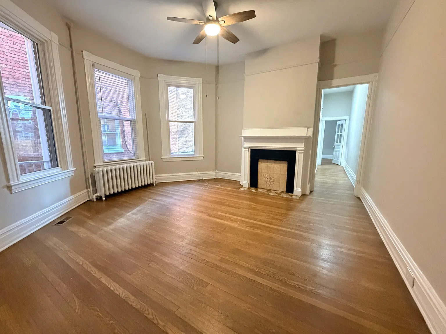 2 bed, 1400 sqft, $2,400 — Photo 3