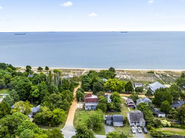 11015 Cedar Dr, Lusby, MD 20657