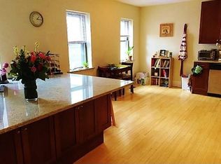 320 E St, Boston, MA 02127