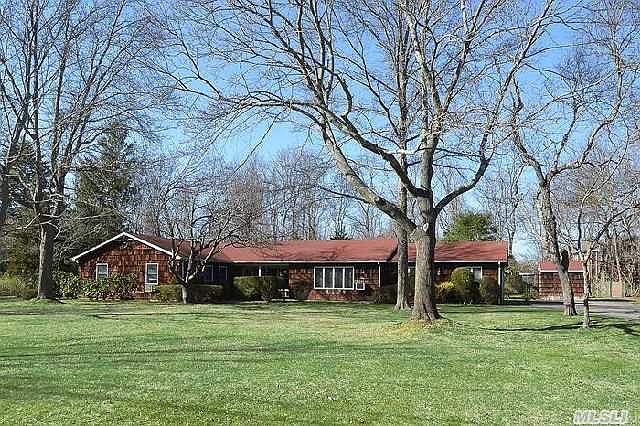 1st image of 7 Beaverbrook Dr