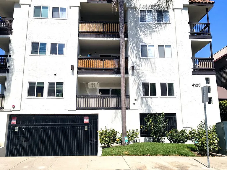 4120 3rd Ave — Photo 1