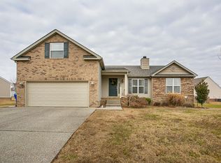 419 W Winterberry Trl, White House, TN 37188