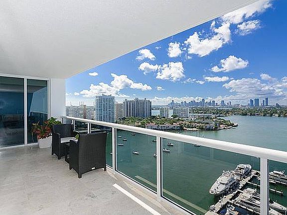 3rd image of 1800 Sunset Harbour Dr #2106
