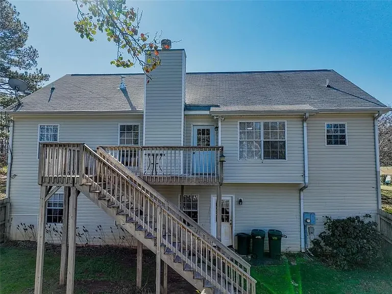 5810 Woodberry Walk — Photo 3