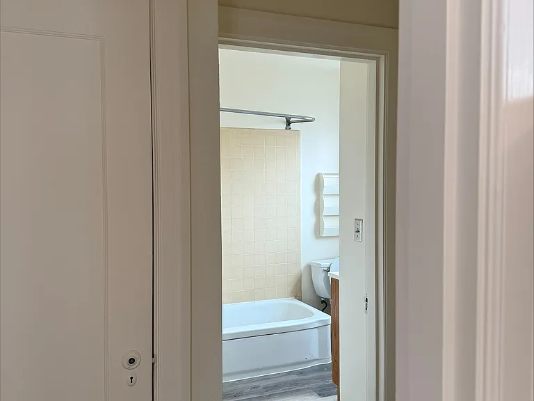 414 Santa Clara Ave — Photo 13