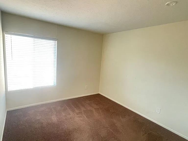 1660 W Natal Ave — Photo 11