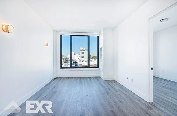 Rented by EXR | media 4