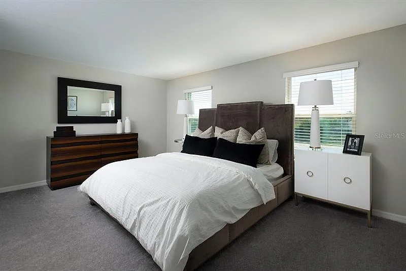 3 bed, 1634 sqft, $2,345 — Photo 3