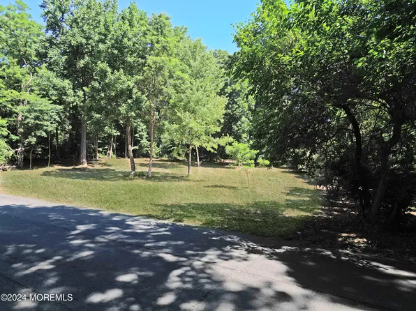 267A Sunnyside, Lincroft, NJ 07738