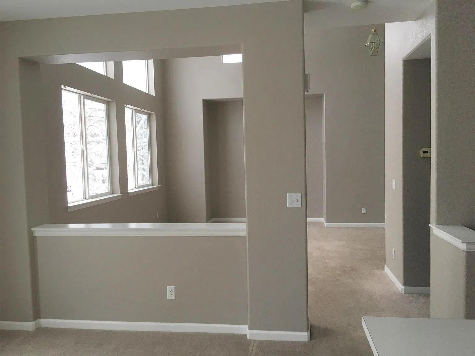 3 bed, 2012 sqft, $3,000 — Photo 2