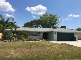 1620 N Hermitage Rd, Fort Myers, FL 33919