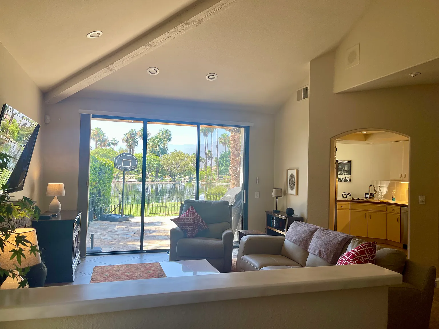 2 bed, 1500 sqft, $6,500 — Photo 3