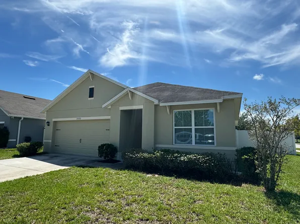 2000 Sky Meadow Ln, Kindred, FL 34744