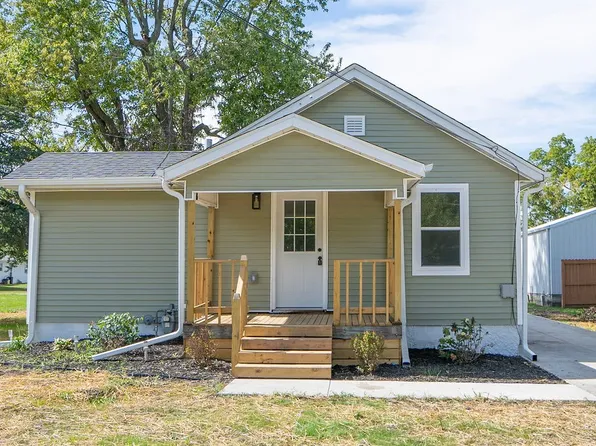917 E 10th St N, Newton, IA 50208