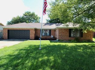 728 E Crestwood Dr, Evansville, IN 47715