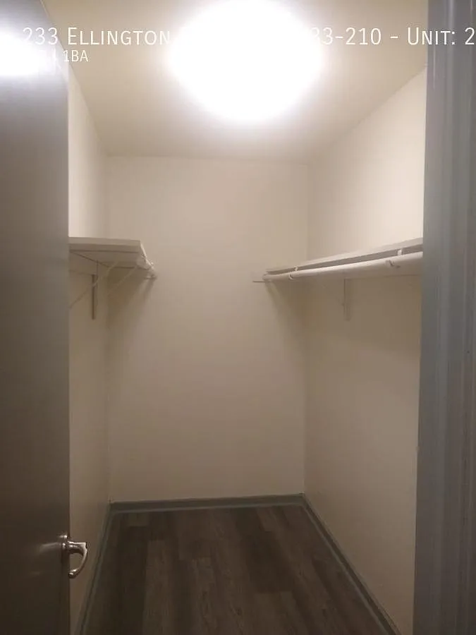2 bed, $1,950 — Photo 4