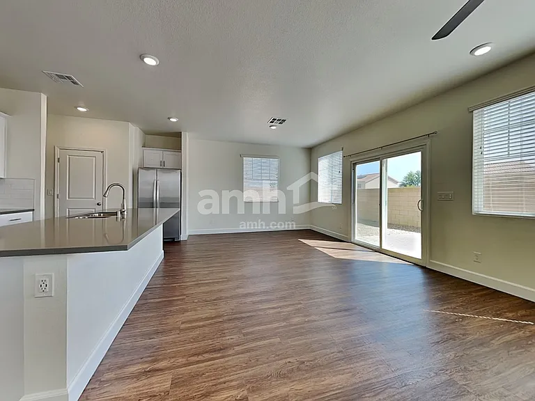 1609 Viaggio Ave — Photo 5