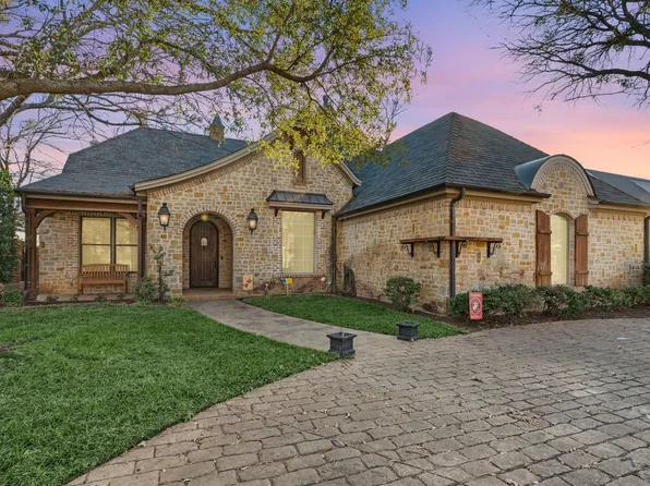 2208 Fair Oaks Dr, Bridgeport, TX 76426