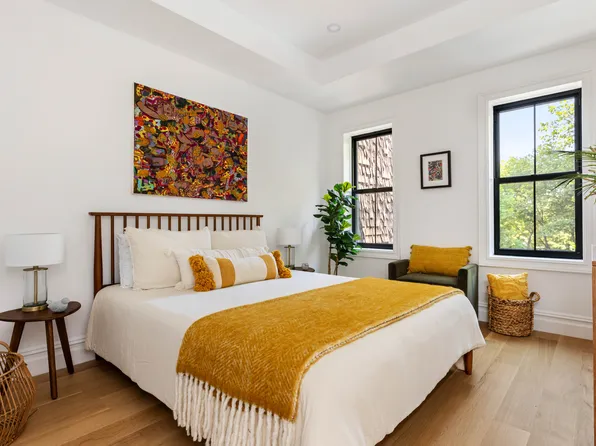 174 Hall Street image 9 of 13