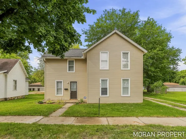 215 2nd Ave, Big Rapids, MI 49307