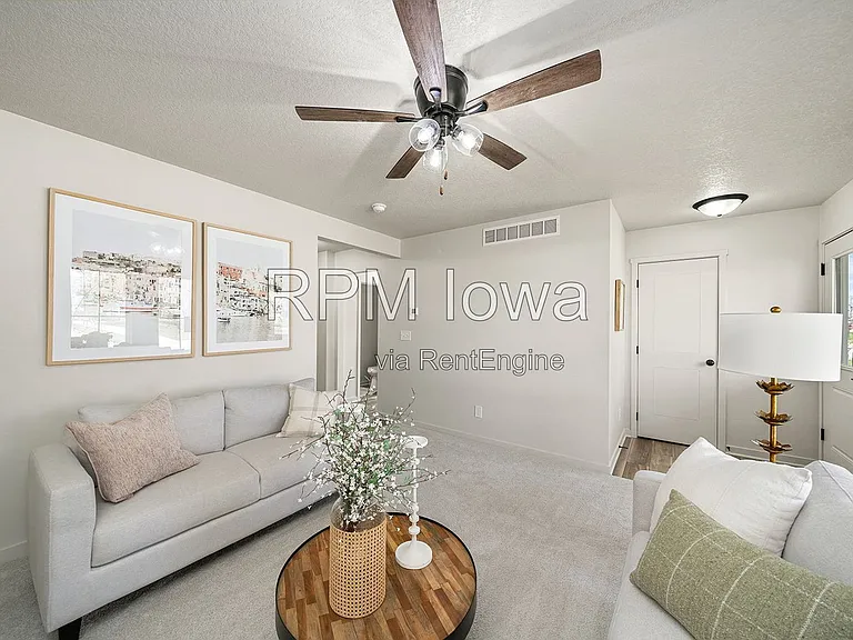 329 Freedom Way — Photo 3