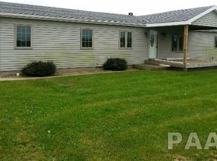 414 W 9th St, Canton, IL 61520