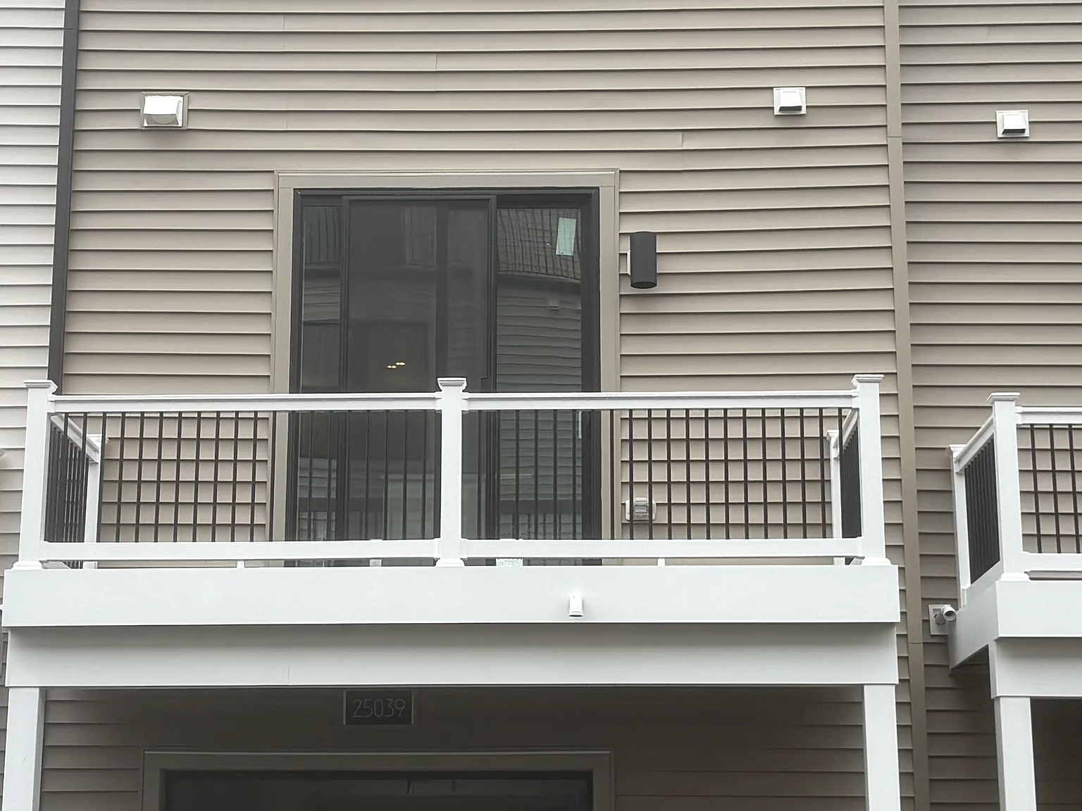 3 bed, 3.5 bath, 1776 sqft, $3,295 — Photo 4