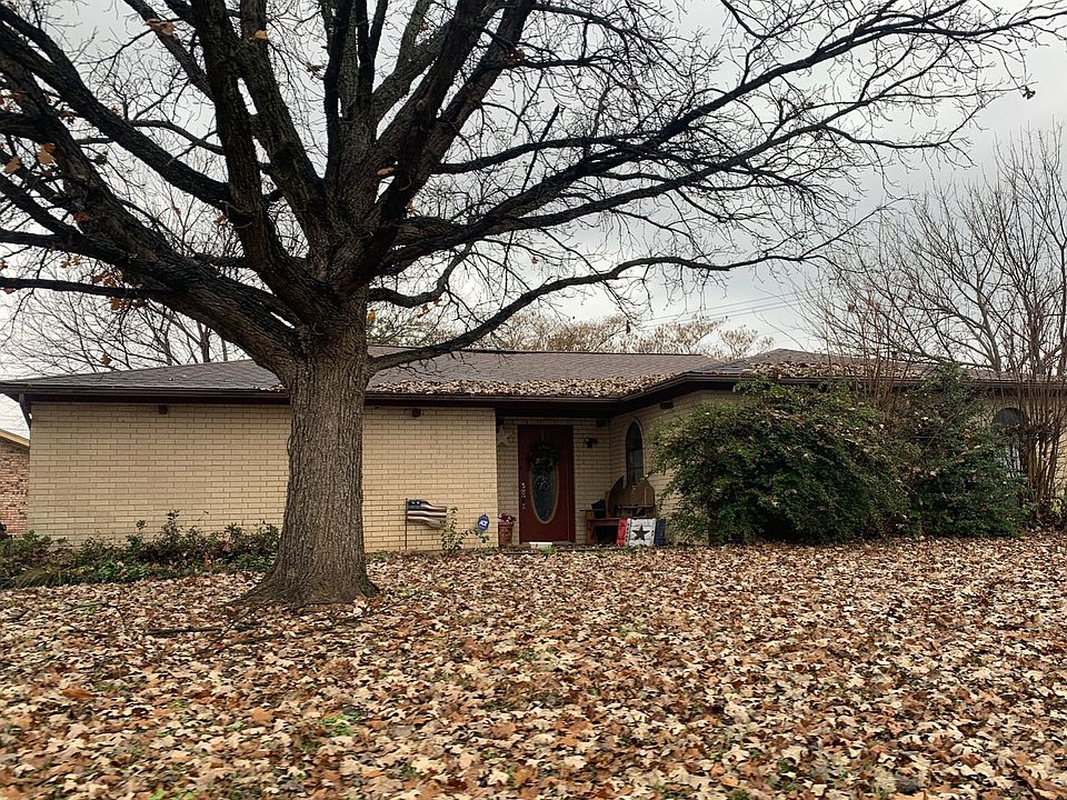 1st image of 111 Seminole Dr