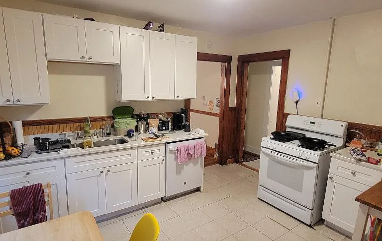10-12 Brookway Rd #1 — Photo 7