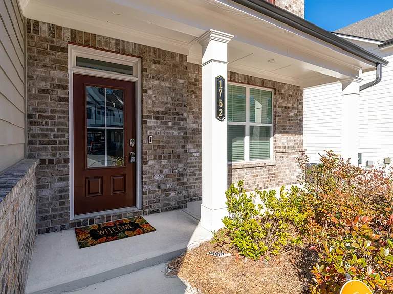 1752A Dover Creek Ln — Photo 3