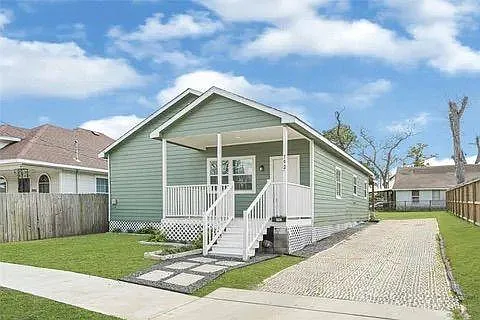 7926 Hudson St — Photo 2
