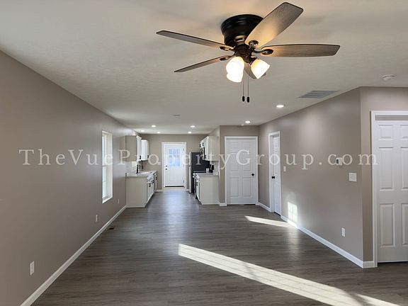 3rd image of 2107 Buckeye St
