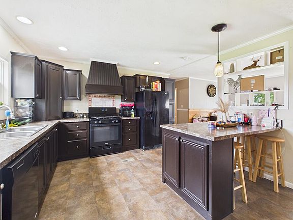 2nd image of 23 Wells Avenue