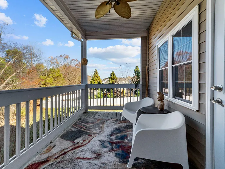 18823 Cloverstone Cir — Photo 4