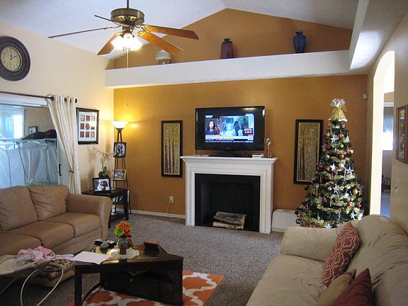 3rd image of 607 SW Dolores Avenue