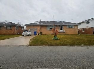 2381 Leonard Rd, Windsor, ON N8W 4L6