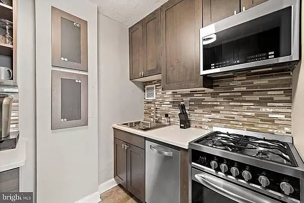 1 bed, 716 sqft, $2,500 — Photo 4