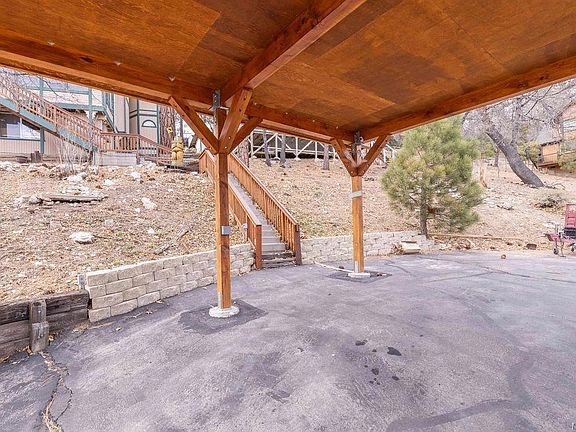 5th image of 1179 Ridge Rd