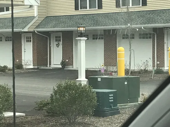 122 Randolph St #B3, Abington, MA 02351