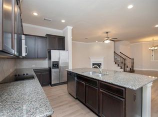 2436 Sunderland Ln, Lewisville, TX 75067