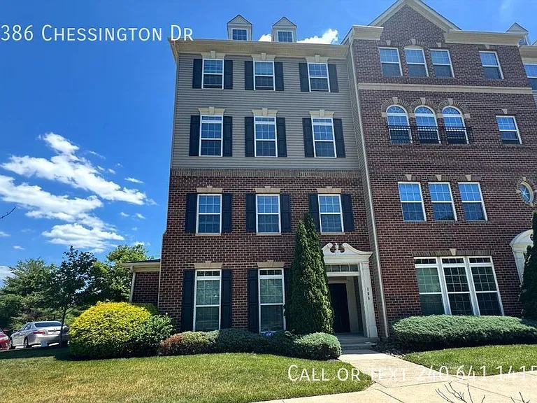 386 Chessington Dr — Photo 1