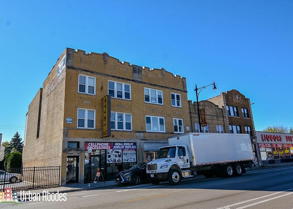 1st image of 4113 W Lawrence Ave #Ua3