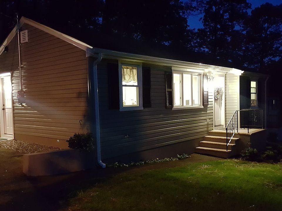 2nd image of 145 S New York Ave