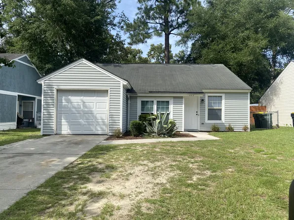 222 Forest Ridge Dr, Savannah, GA 31419